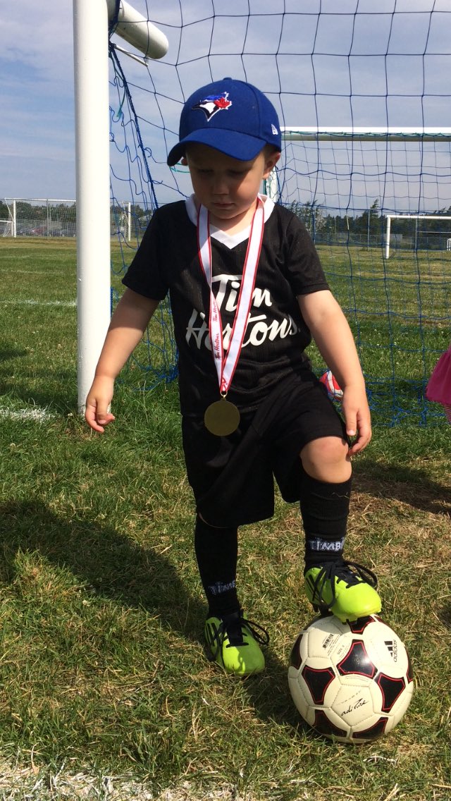 jenniferoldford's tweet photo. #firstmedal #SoccerSaturday #soccerpro #somecute https://t.co/AM9FeONTis
