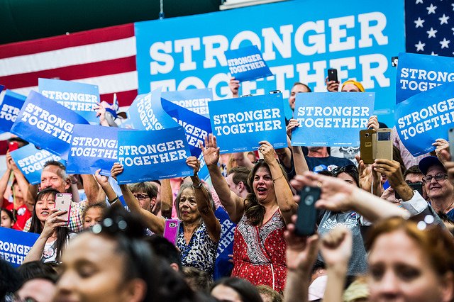 HillaryforPA's tweet photo. Want to know when a campaign office is opening in your community? Sign up here: https://t.co/umx3nyrYZk https://t.co/nrm9EOViur