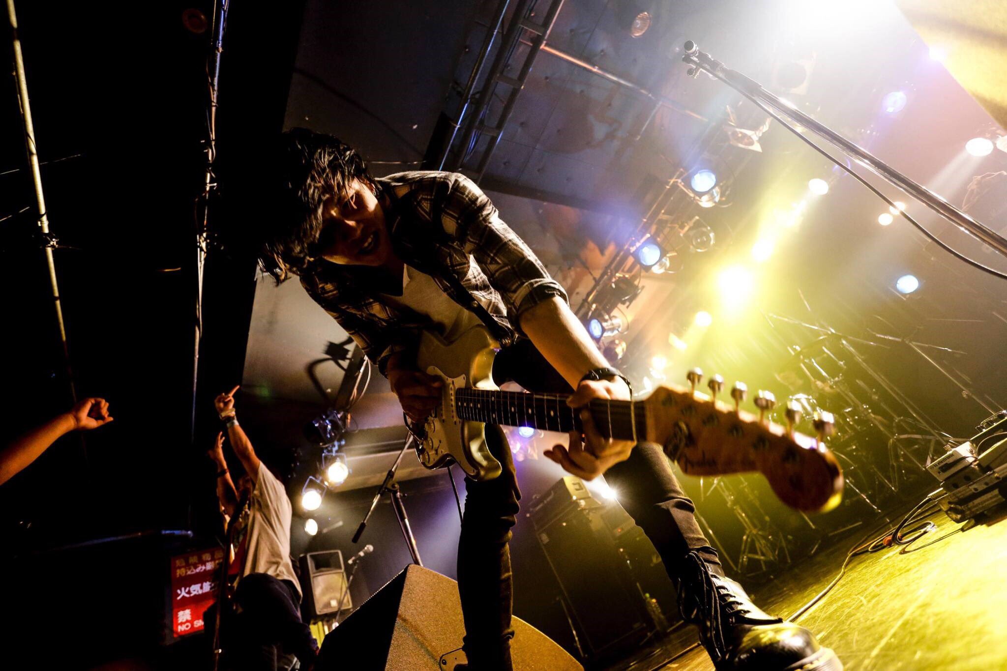 ハルカミライ、HEADLAMP、KAKASHIによるスプリット盤 - 音楽ナタリー
