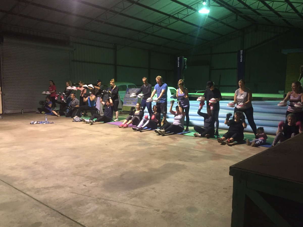 WindsorBootcamp's tweet photo. Shelter option for our #bootcamp so we don't have to stop #exercise when it rains! #fieldofdreamsfitness #Windsor https://t.co/B2kDH2ic0t