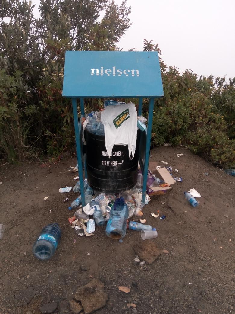 Sam & Alex tweet media