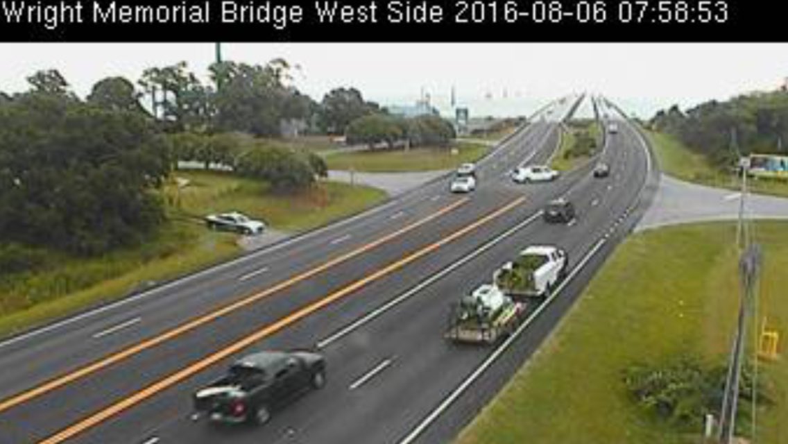 OBXpizzakdh's tweet photo. High tide is around 10:30-ish.
#obxSurf
Get out & play!
#OBX
#OuterBanks
#obx2016
Slow down! #OBXTraffic https://t.co/OED0HxS0pM
