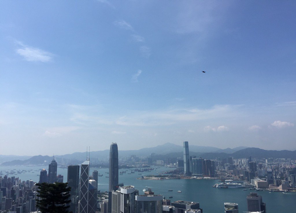BartBuiring's tweet photo. Gorgeous Hong Kong day https://t.co/uOOn6N9qJw