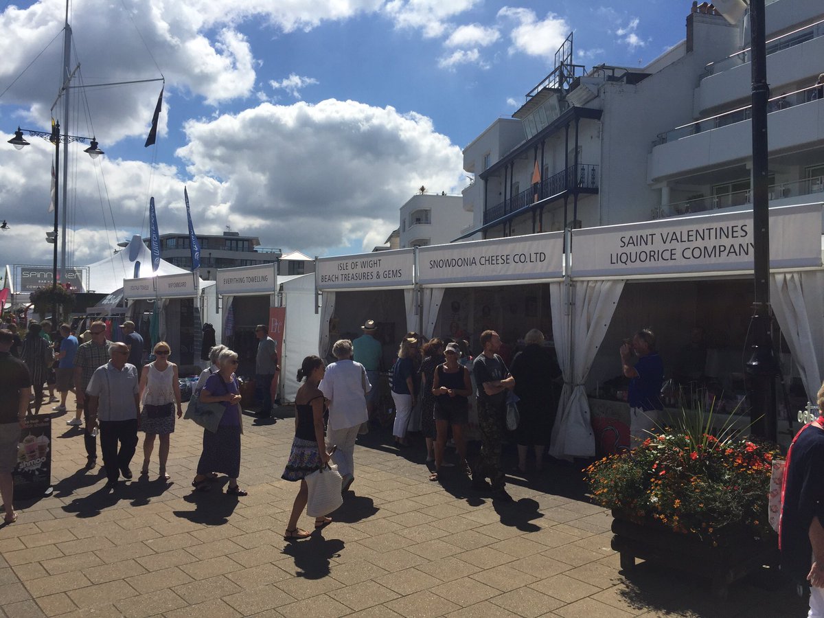 Cowes Parade Village tweet media