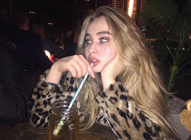 forksarefucking's tweet image. RT if you stan Sabrina in leopard print