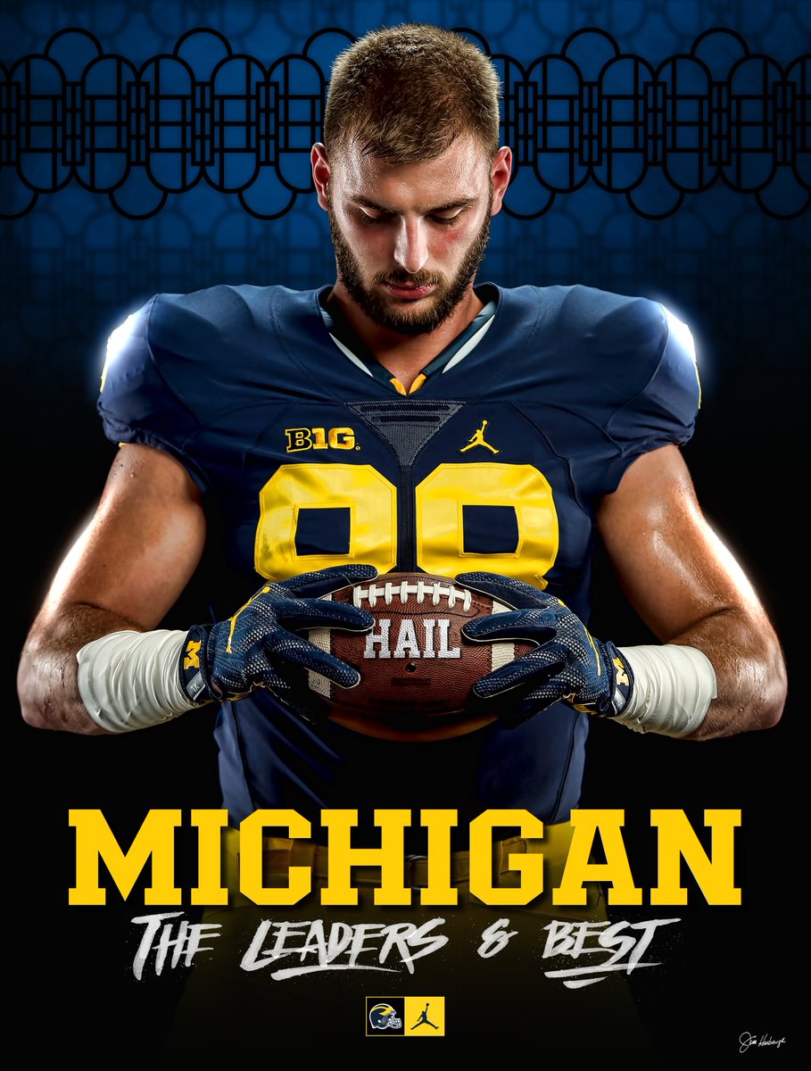 UMichFootball's tweet photo. MICHIGAN - The Leaders &amp; Best. 〽️

#GoBlue #HAILMichigan https://t.co/RC7mXXT1dA