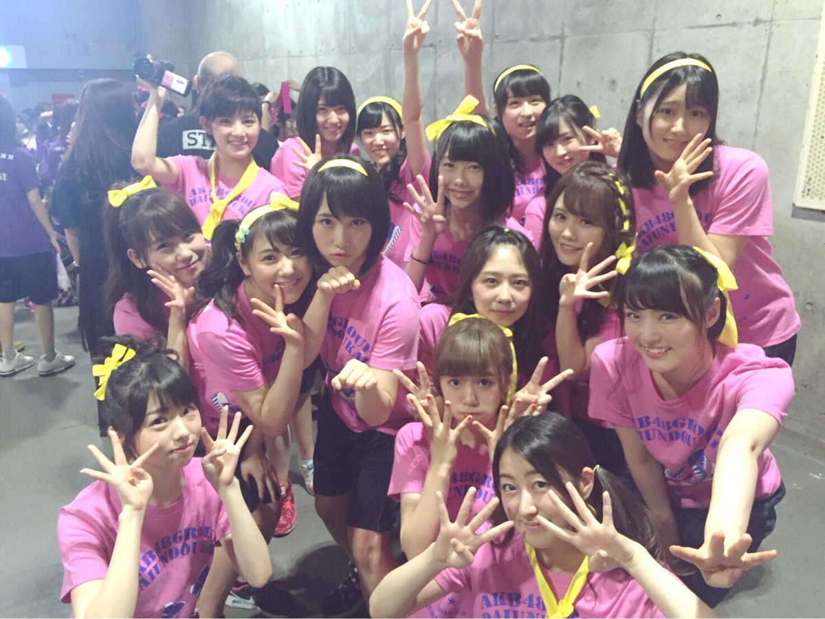 AKB48 チーム対抗大運動会～絆よ 永遠に～　直筆サイン　Tシャツ（チームＡ） 週刊AKB DVDスペシャル版「AKB48 チーム対抗大運動会 ～絆よ