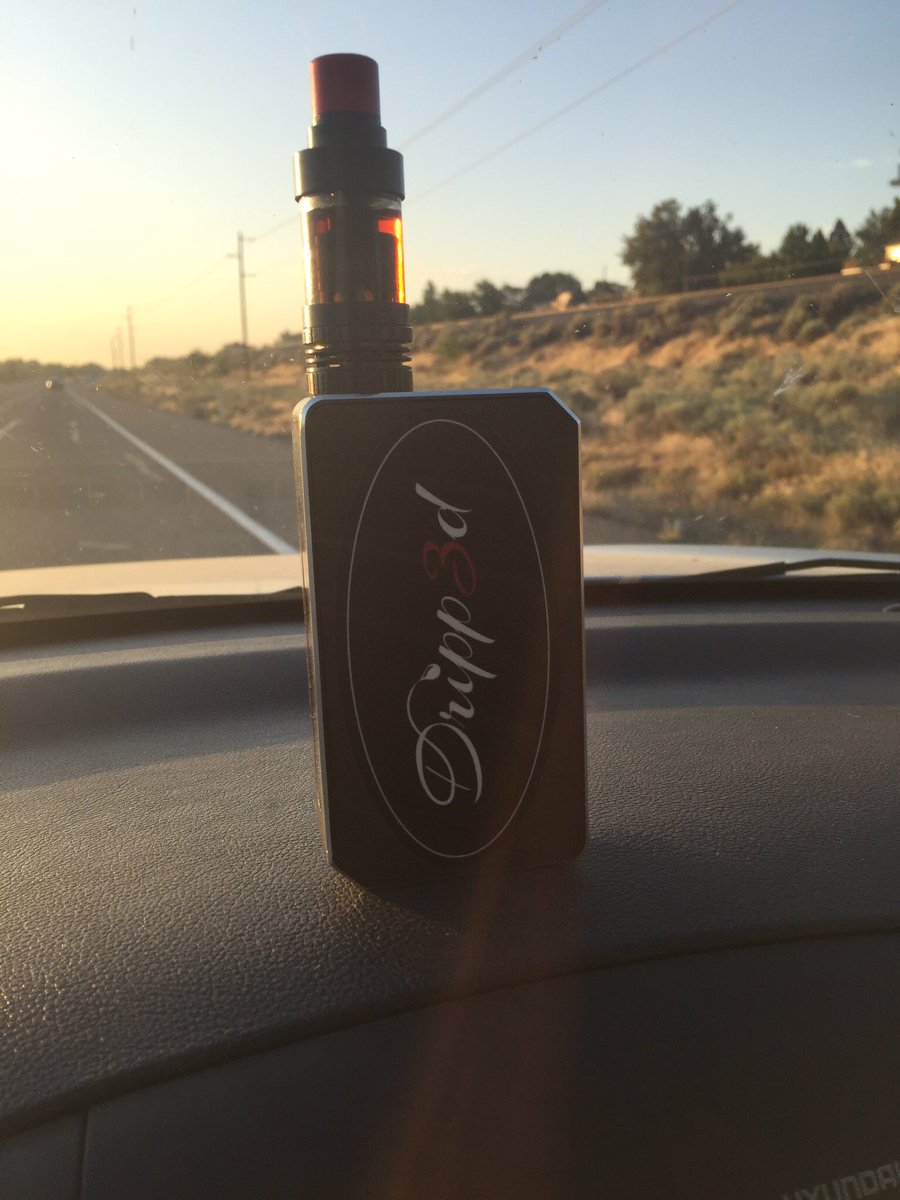 kmjreade's tweet photo. #ipv3li #hurakles #dotmoddriptip #vapelife #vapeporn #TwentyFourGuage https://t.co/RCMeVtOVq2