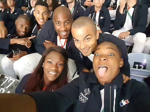 About last night, comment dire???
C'était INCROYABLE! #cérémoniedouverture des JO 🔵⚪🔴 #Rio2016 🇫🇷🇧🇷