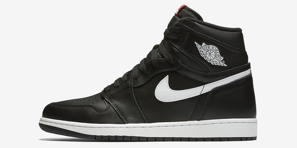 nikestore's tweet photo. The @Jumpman23 Air Jordan 1 'Black'

Men's: https://t.co/N74NKOscBX
GS: https://t.co/o1Vhv8D7yz https://t.co/A7912neTQg