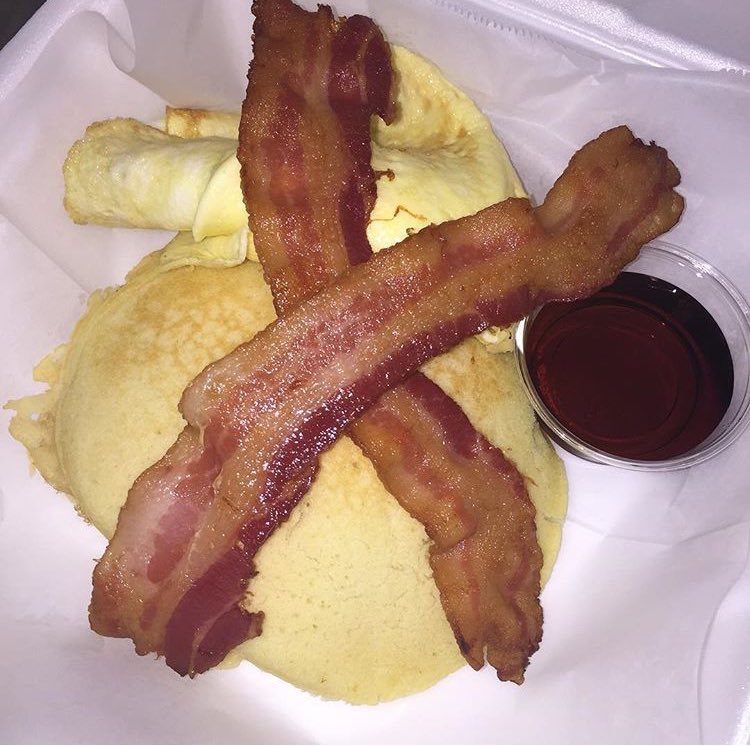 pra_lees's tweet photo. Come get your breakfast. 3600 St.Bernard Ave.🙃😻 https://t.co/pdwlBzSClO