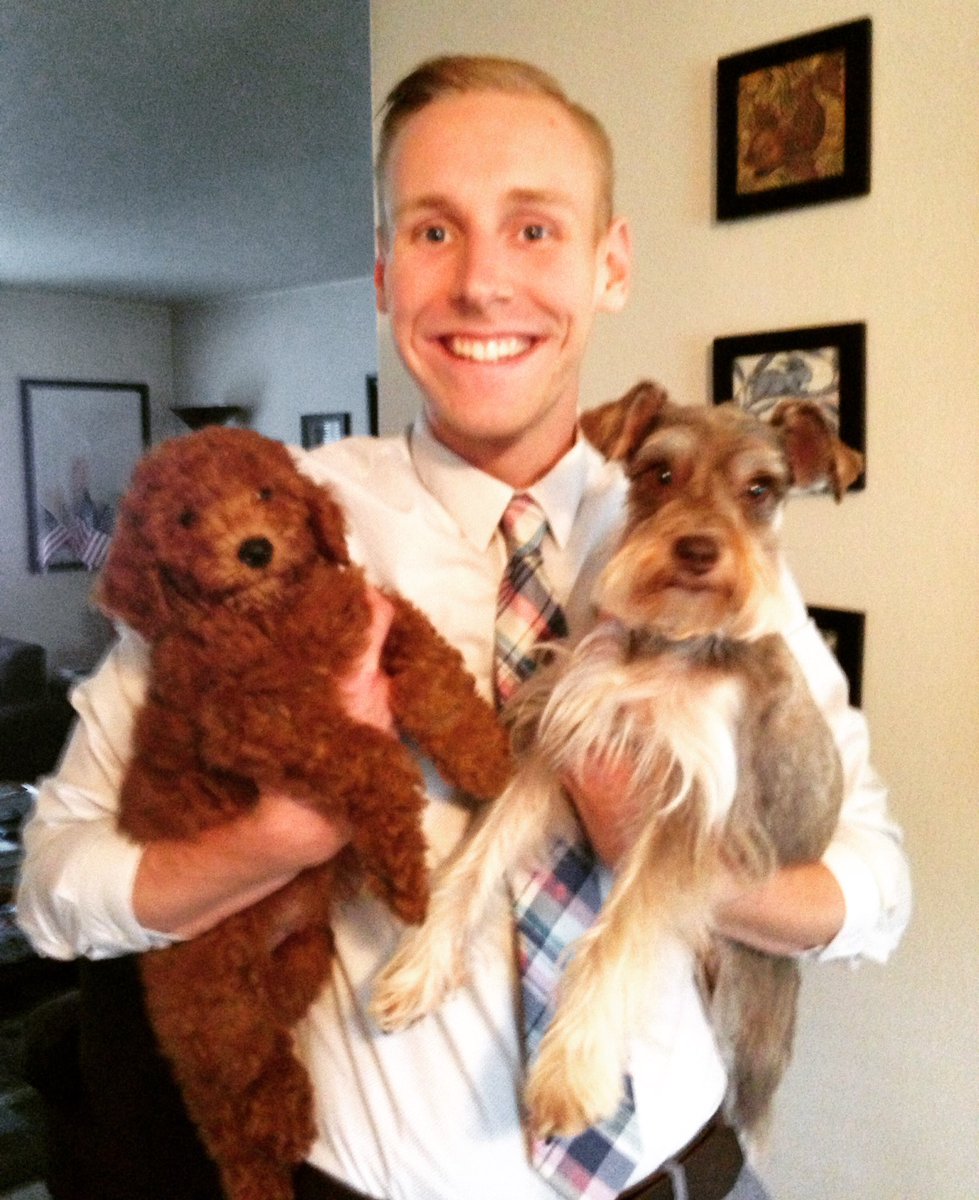DougClemons's tweet photo. Welcome to the family, Nigel the whoodle! #whoodle #schnauzer https://t.co/kcfSQNLa4V