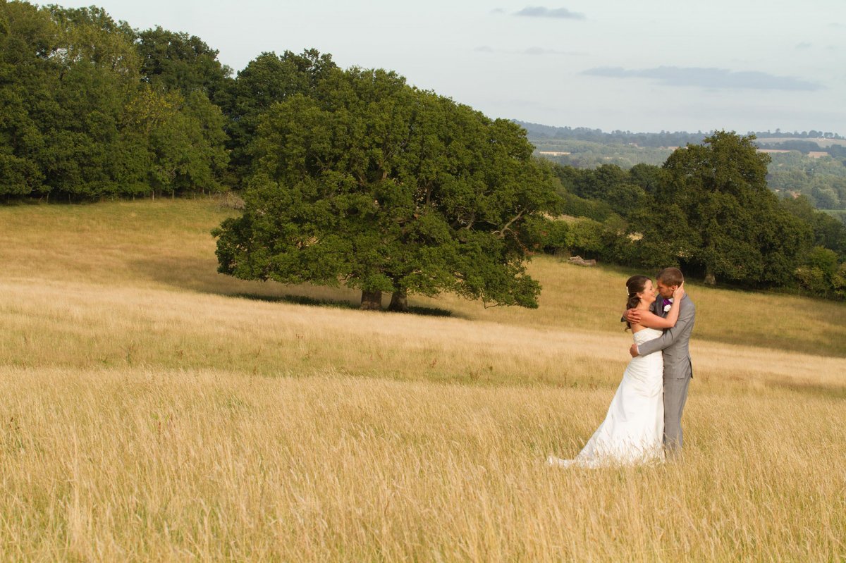 HighfieldsPark's tweet image. Beautiful day for a #wedding today! ow.ly/rrh1302Zh5H