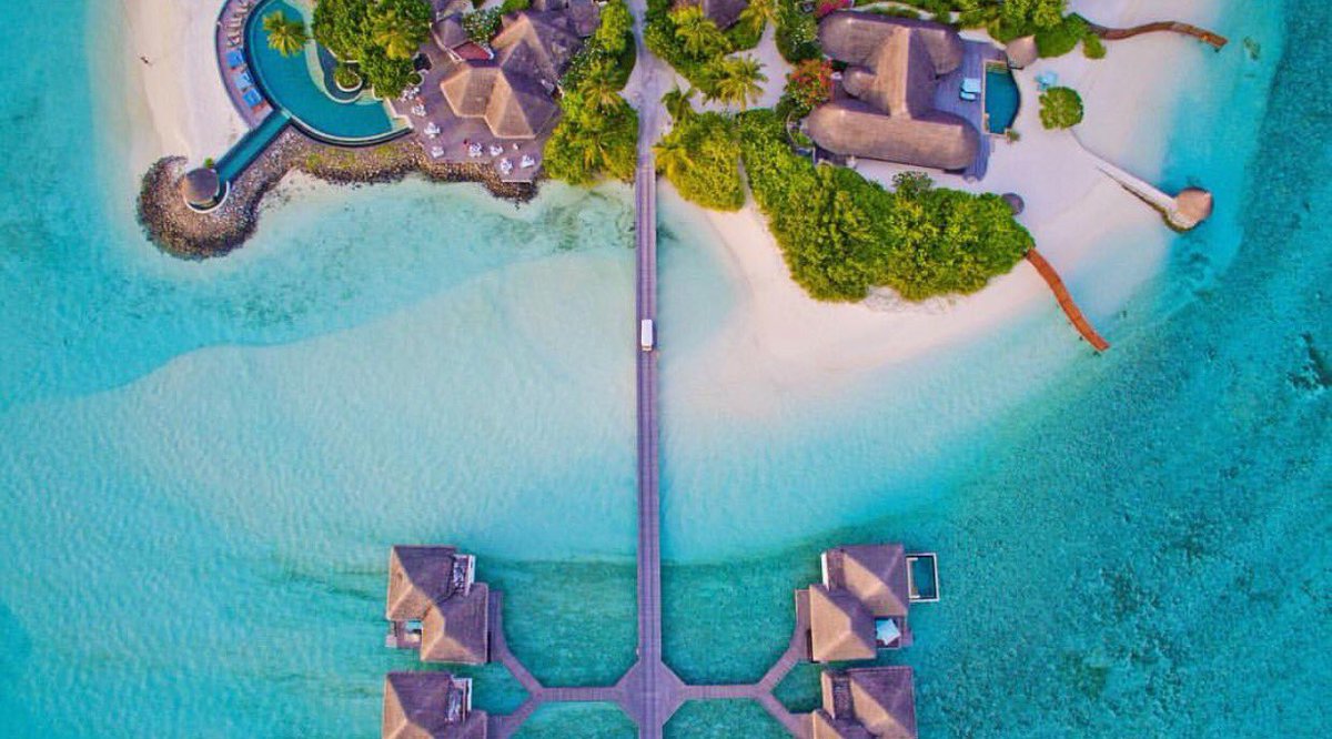 Four Seasons Resorts Maldives tweet media