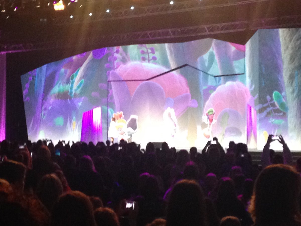 thamir_eth's tweet photo. #DreamWorksTrolls #o2experience16 #trollcharms #omg @OrigamiOwl https://t.co/v6rwd0G0A1