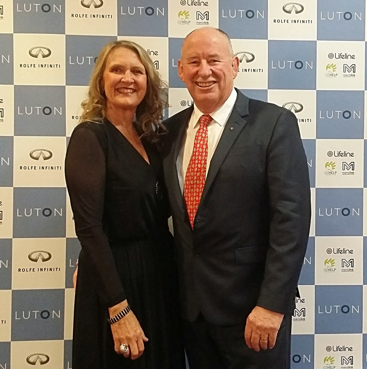 AllanSparkes's tweet photo. Well done @LutonCharityBal, supporting @Lifeline_ACT @Menslink @ozhelp #suicideprevention https://t.co/Be1wybRvir