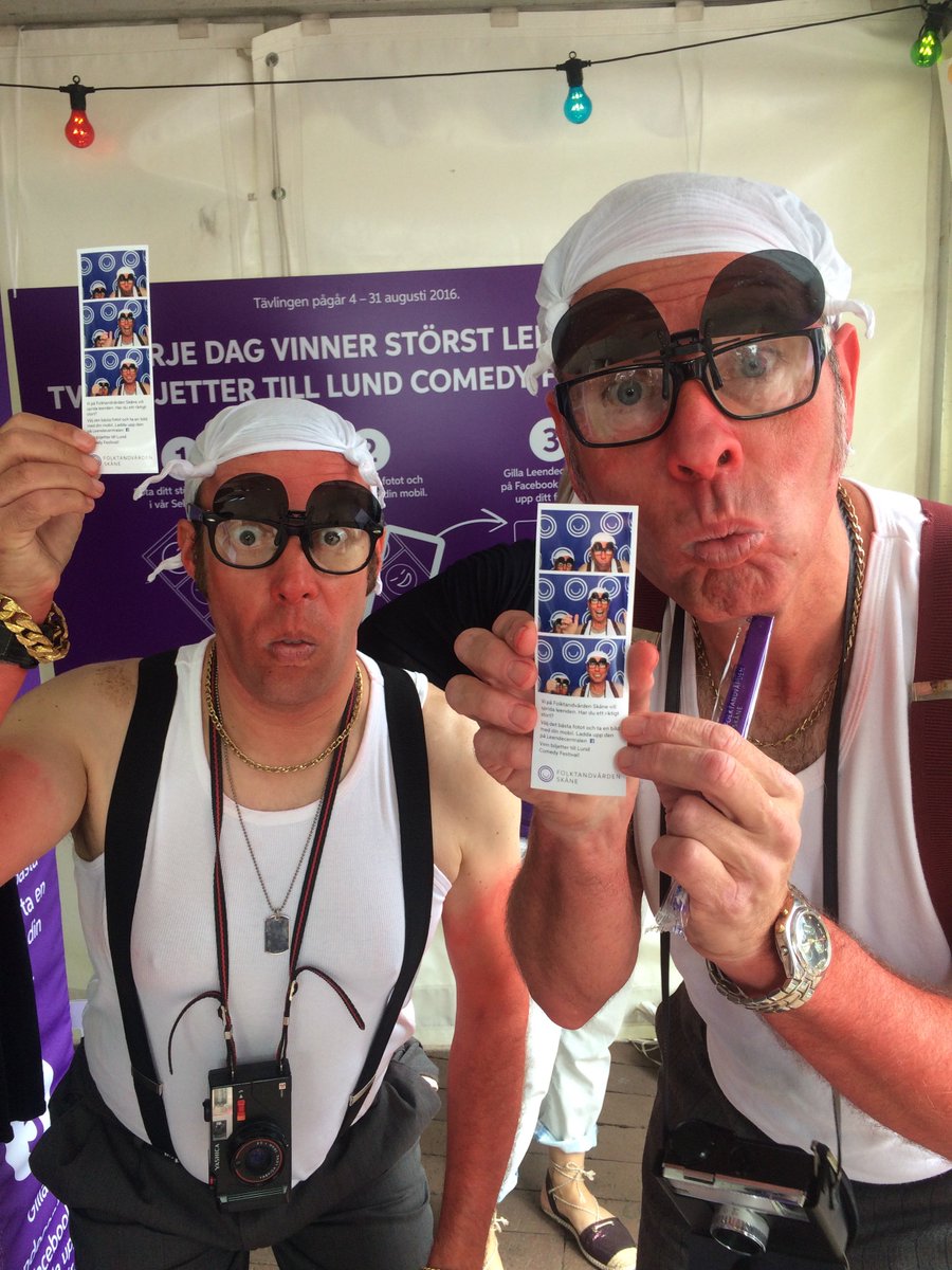 The2mencomedy's tweet photo. Happy days in Helsingborg getting new passport photos done @the2men @FoolsParadiseUK  @passagefestival https://t.co/0u22bLSeEw