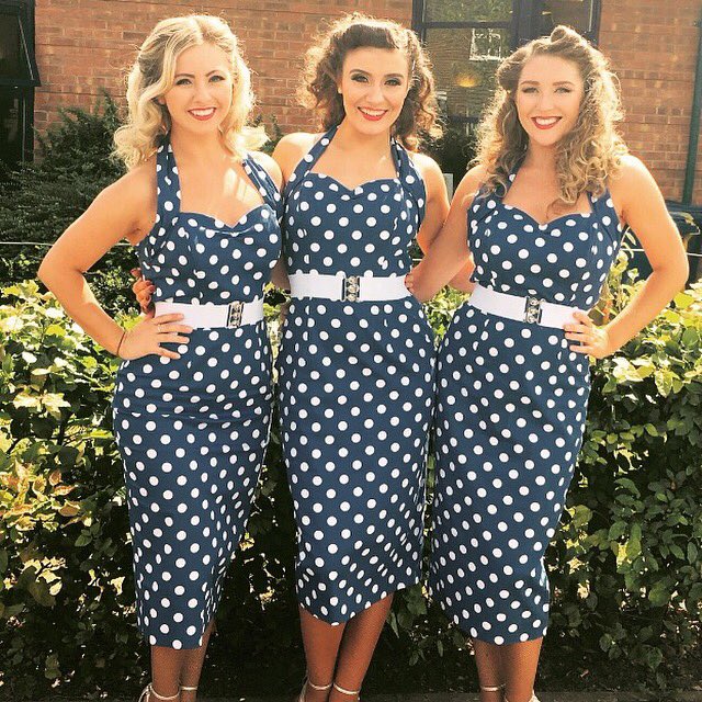 Amazing turnout for a great cause#sheffieldhospitalscharity 💛#thebluebirdsuk #vintagetrio #victoryrolls #wiggledress