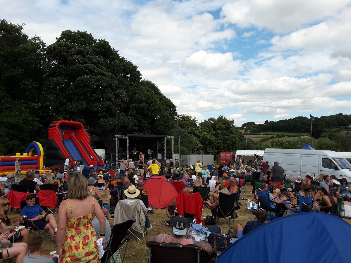 DronfieldUK's tweet photo. Dronfest in full swing. Are you enjoying it? https://t.co/rVwv67KQXw