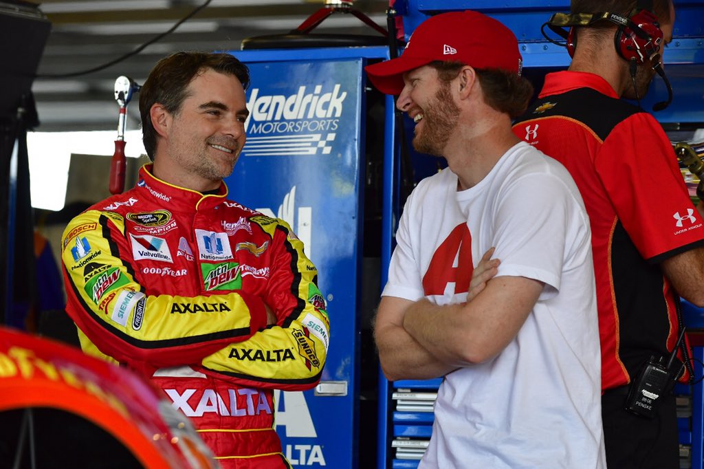 Great to have <a href="/DaleJr/">Dale Earnhardt Jr.</a> at <a href="/WGI/">Watkins Glen International</a> smiling &amp; laughing with the @AxaltaRacing @Hendrick88Team. 😀😂