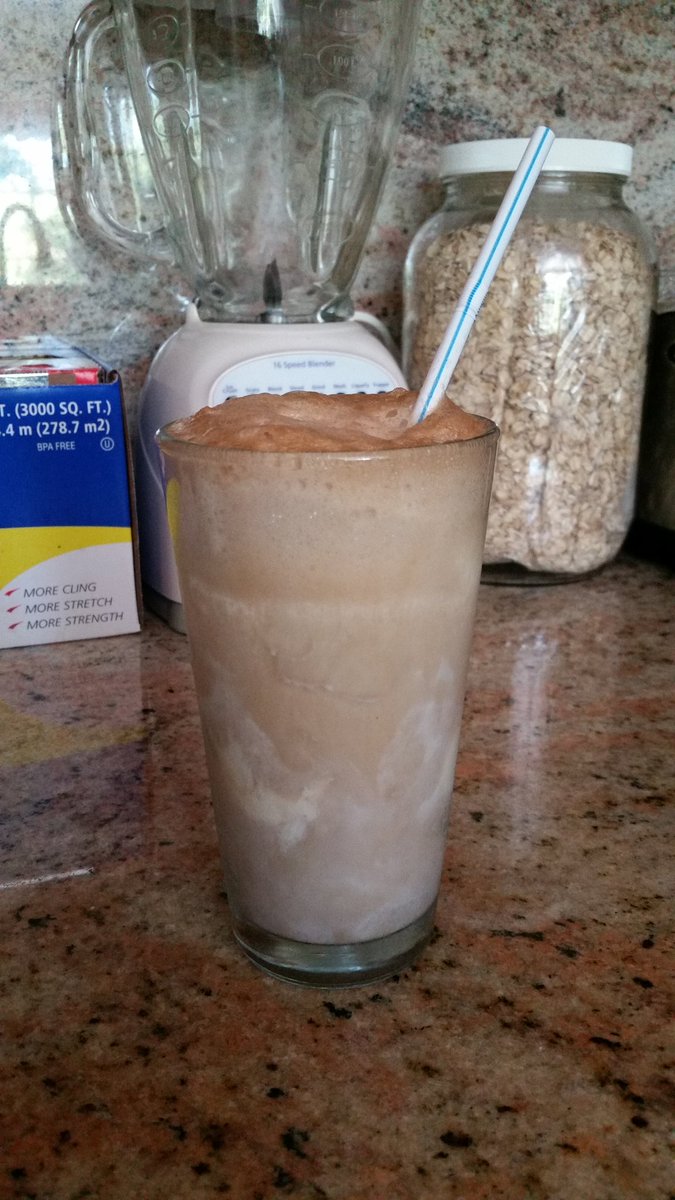 nullFOREVER's tweet image. Happy #RootBeerFloatDay!