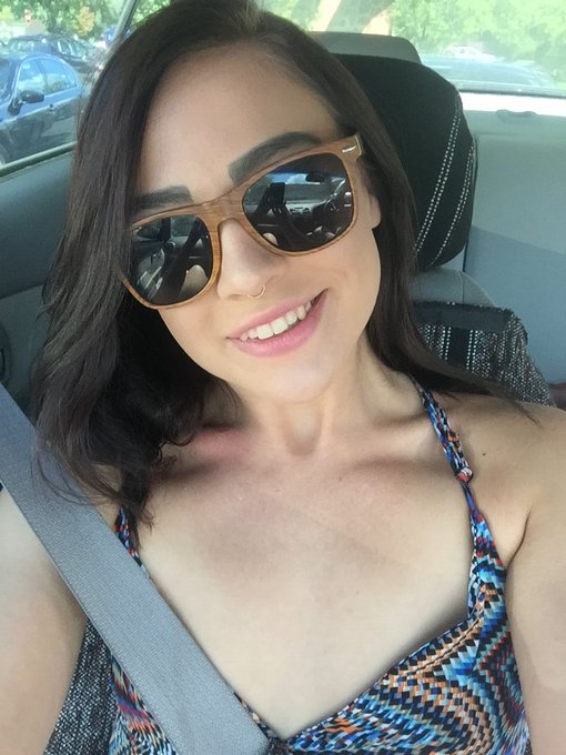 It's 85 degrees out up here in the Midwest, can't wait to be in Florida Wednesday:) 😝🔥🔥💦#sweatyselfie<a href="/tag/sweatyselfie"class="tags"><span>#sweatyselfie</span></a>