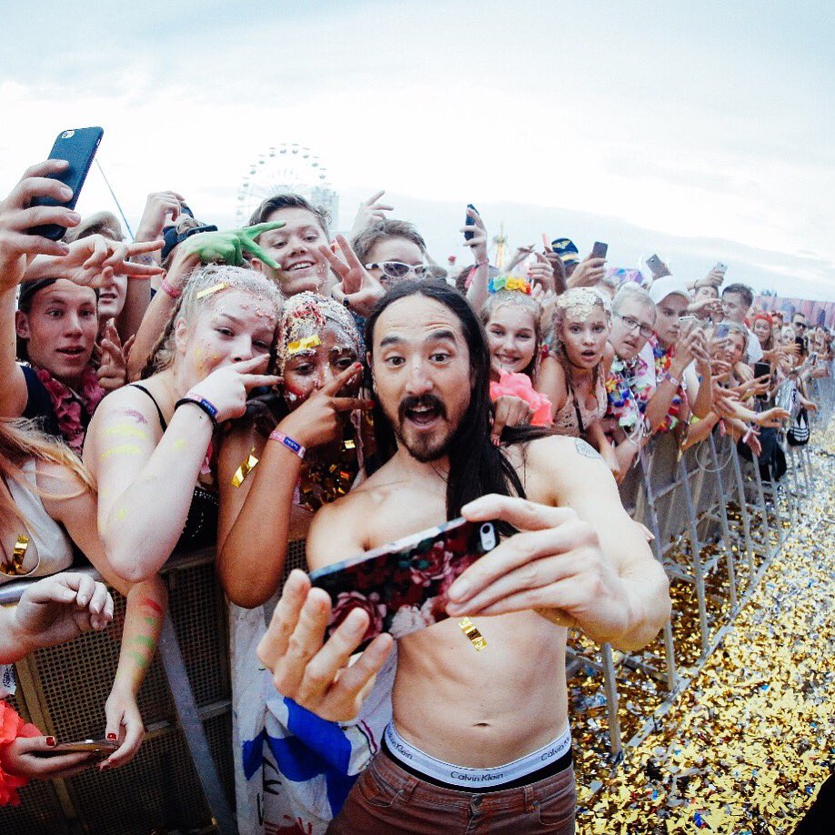 Love my fans! Thank u for singing to my songs and being in the front making the show so important to me🙏🏼🙏🏼🙏🏼 https://t.co/i3wR1yiobA