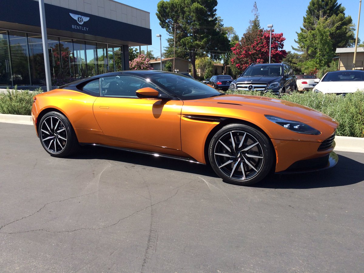MotorKings's tweet image. Saw the beautiful new @astonmartin #DB11 yesterday