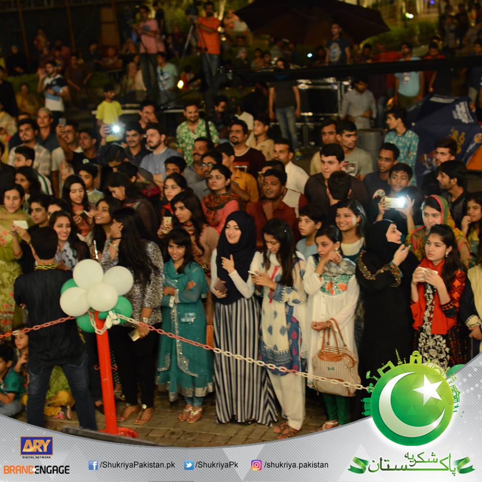 Shukriya_PK's tweet photo. Celebrating with you the pride of being a Pakistani! #ShukriyaPakistan https://t.co/ODAOlsG9wA