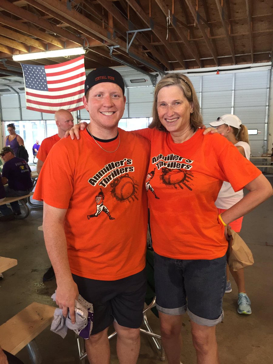 kfrn13's tweet photo. Nothing like a Saturday morning run to start the weekend and honor Kris and others in their battle against epilepsy. https://t.co/MZCbI0nJOR