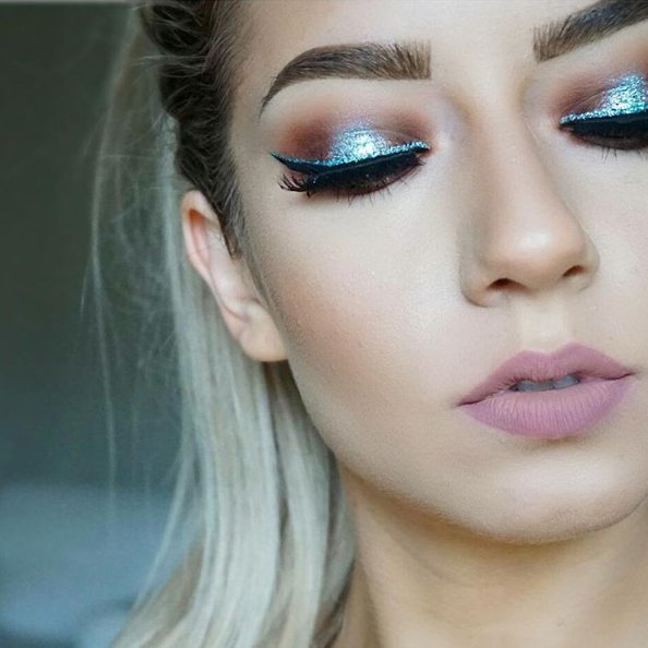 NYXCosmetics's tweet photo. Major mermaid vibes from @krystalclearma1 using our Crystal Liner in 'Crystal Jade' 🌊 https://t.co/9oELFW9yYu https://t.co/xsfZRclpNq