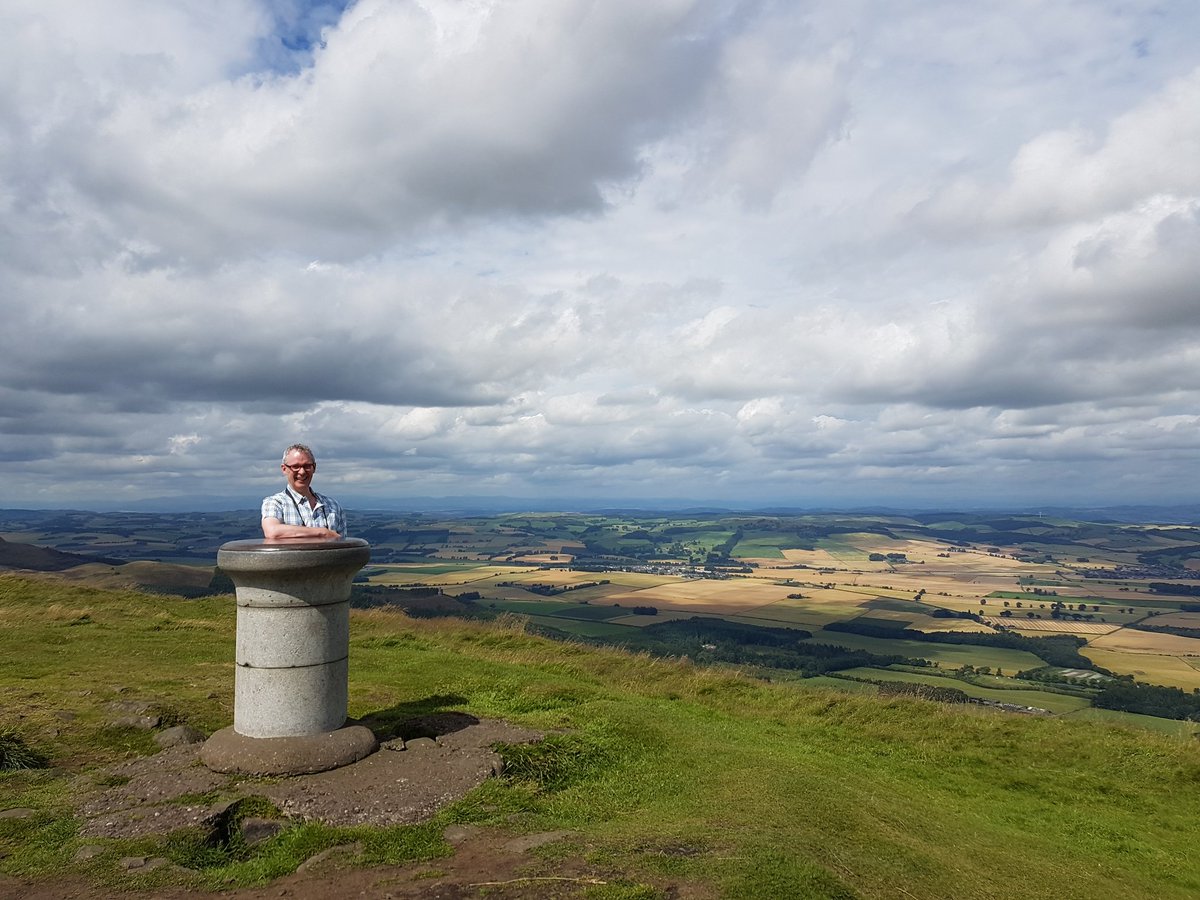 AntTrumpet's tweet photo. Bit of hill climbing with #StuartWatson in beautiful #EastLomond... https://t.co/TUGoTOQQjs