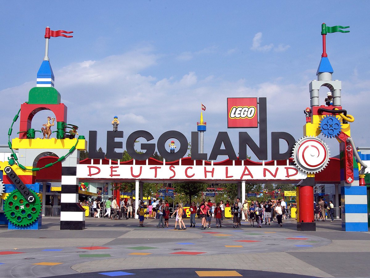 InterhomeBE's tweet photo. Beleef een ongelofelijke reis door de wereld van Lego en overnacht bij Vakantiepark LEGOLAND https://t.co/QfGbHxVhDD https://t.co/9nADRNghFF