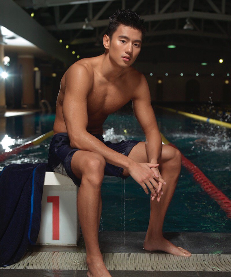 Blessing your timeline with China's Olympic swimmer, Ning Zetao. 