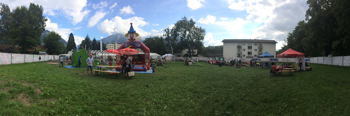Interlaken16's tweet photo. Auf dem Areal ist im Hintergrund immer noch was los! #Inti125 #Festdorf #Interlaken @LowaBoots #Niederhorn #STI https://t.co/AGEATyrxEe