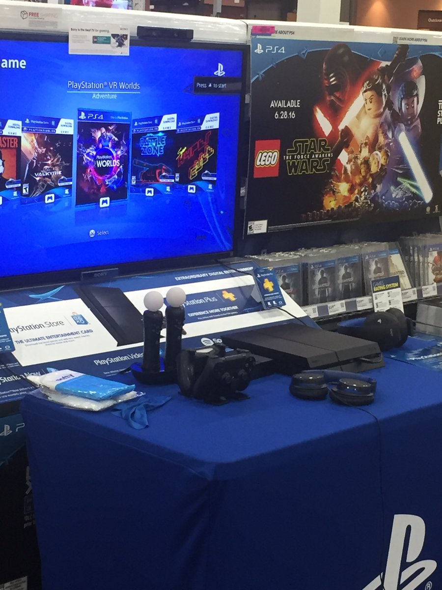 lordbritish's tweet image. I&apos;m in line to test out #PlayStationVR. Comments coming soon. Any questions?