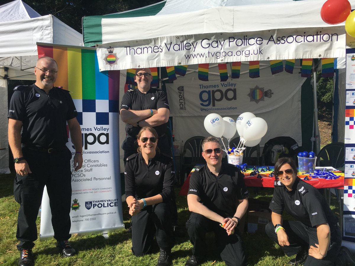 TVP_LGBT's tweet photo. Fantastic day at Sulhamstead TVP open day today #tvpopenday #tvgpa #tvplaglo+ #takingprideinpolicing #p7328 https://t.co/yL3JjOl7lF