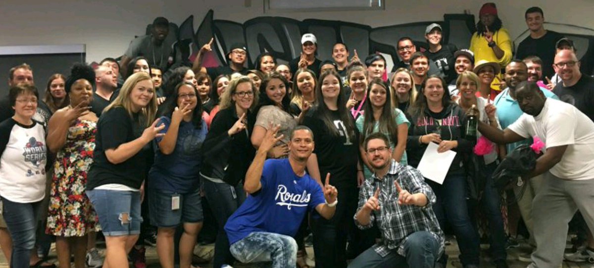 JoyceMolnar's tweet photo. Congrats to all the InCrowd winners! It's going to epic! ♡ #lovemyjob #StormICT #MagentaPride https://t.co/sxqRzM4gc4