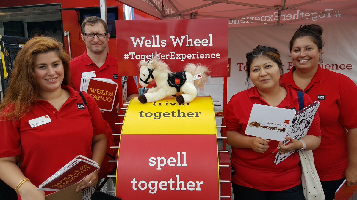 Musikfest's tweet photo. Come get a pony! Plus a V.R. experience! The @wellsfargo #TogetherExperience is awesomeness! https://t.co/JyohZ2vWoX