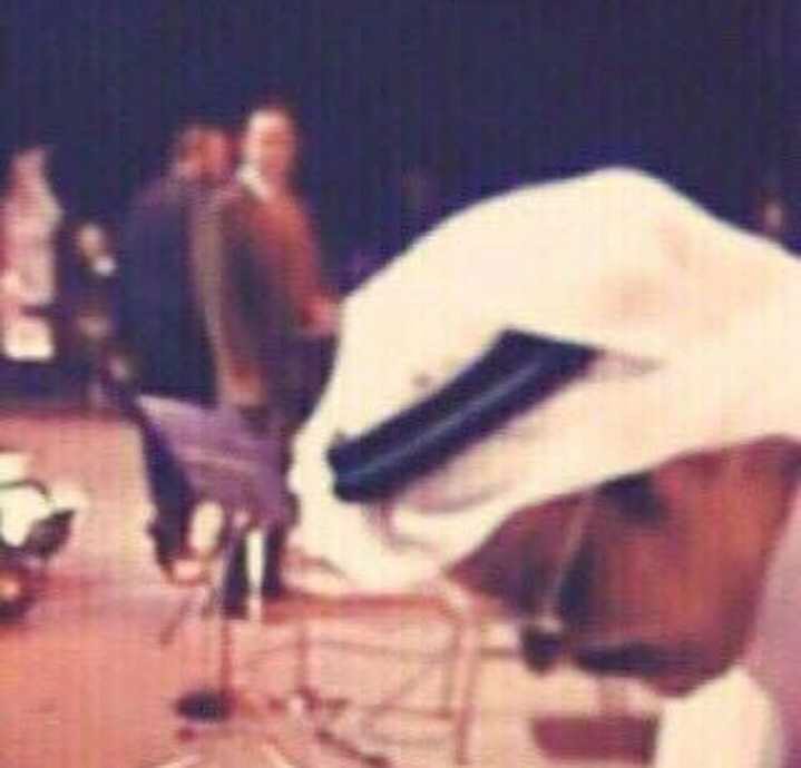 asklqwop66's tweet photo. قالها طلال:
لملم جروحك وانسحب مالك نصيب بـ اللي تحب *yawn* https://t.co/AYxArYyUB0