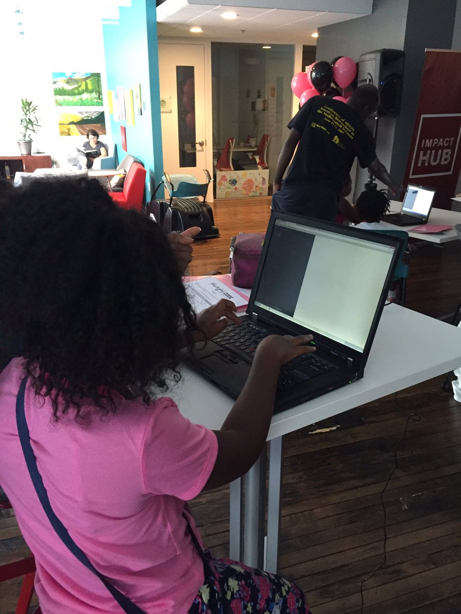 volunteerBGCDC's tweet image. We&apos;re now using scratchpad to code the body our webpage! #BGCSummerofCODE2016 #BGCDC