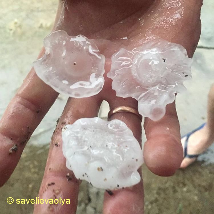 povlen13's tweet photo. Large #hail in Altai region, #Russia,today Aug 6th 2016
@EUStormMap @severeweatherEU @Kirilldatsyuk @SevereWeather_N https://t.co/8V5paNr26u