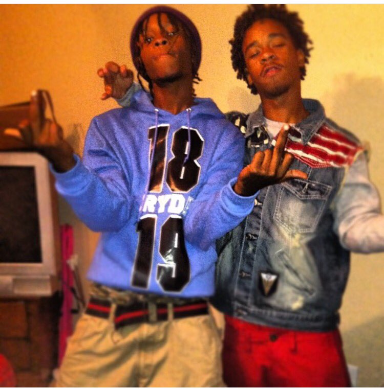 OdogPug's tweet photo. Free Co' Dis Shit Run Deep In Our Veins La'bih💉💉💉 Blood Line Shit... #FlyHighOh4 iRememba Nigga!! https://t.co/KhiljfbOvy