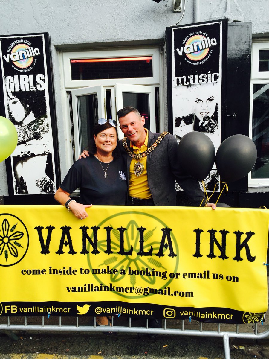 LordMayorOfMcr's tweet photo. I now declare Vanilla INK @VanillaMcr NOW OPEN great way of using space and promoting more businesses in OUR VILLAGE https://t.co/XERjv4Lom6