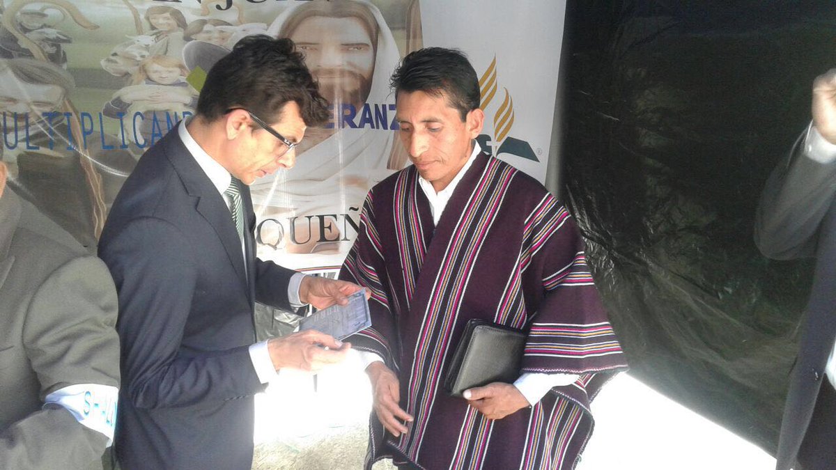 Mas de 300 personas n QUITO CENTRO #PastoreandoVidas predica el pr. <a href="/emersonnfreitas/">Pr Emerson Freitas</a> <a href="/edwin_jativa/">Edwin David Jativa M</a> <a href="/AdventistasEC/">Adventistas Ecuador</a>