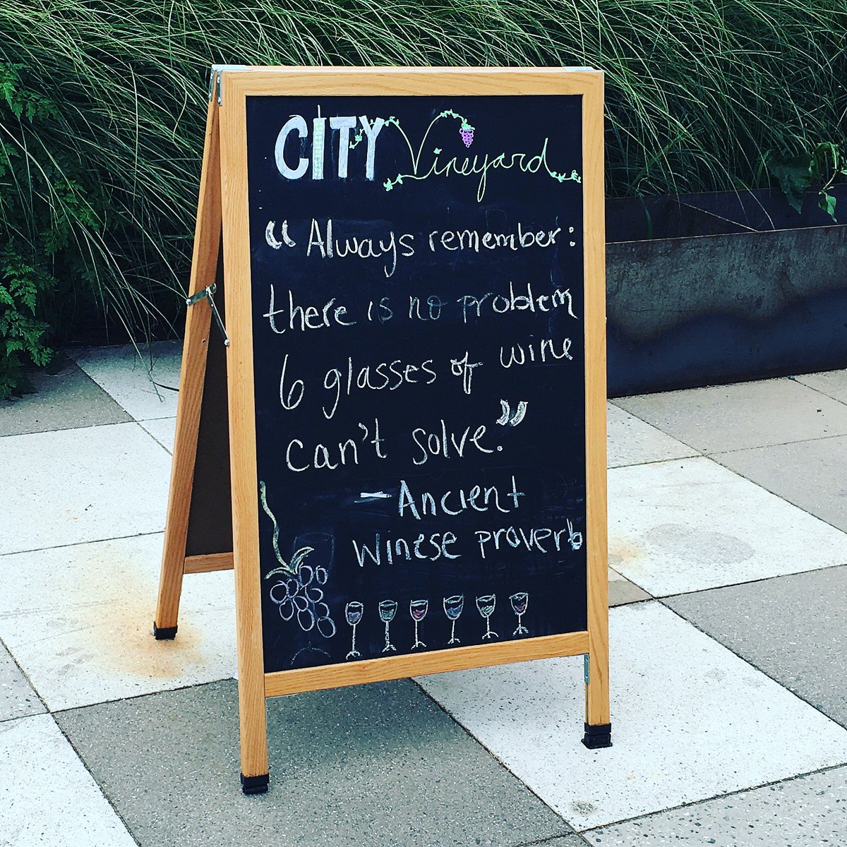 whitneyfishman's tweet photo. Cheers to that 🍷 #signsofnyc https://t.co/Ze8eEVeicH