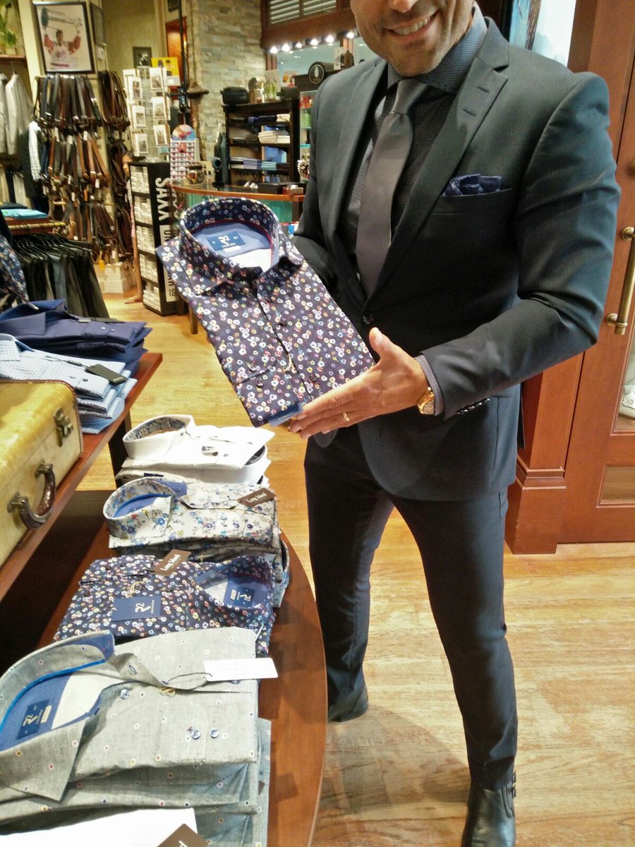 fadim1964's tweet photo. #great looking shirt @longisland clothier# famouray https://t.co/L44YyQIXb3