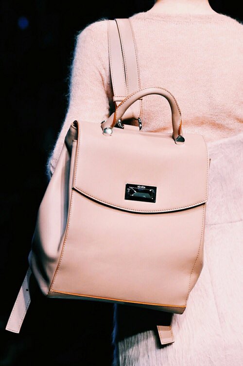 lifechooses's tweet photo. ✧choose one✧ https://t.co/ngLmbYxNXz
