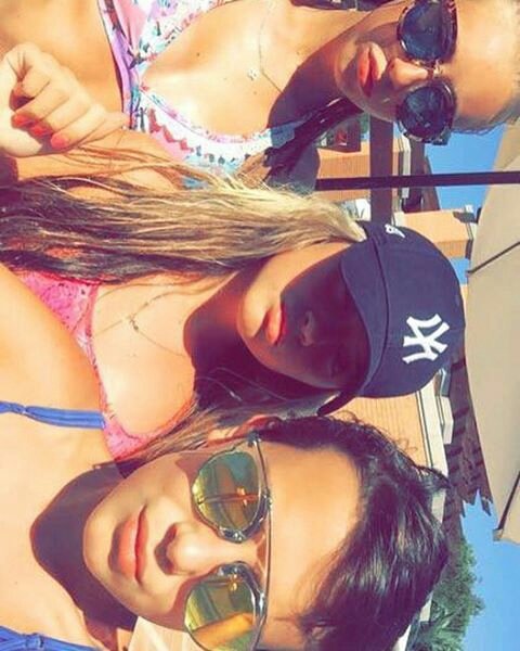 bobbybrownbr's tweet photo. Millie via Instagram.
"Dia das garotas." https://t.co/QUGjjszmyq