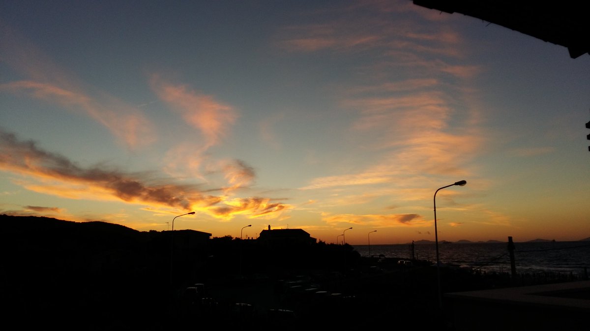 andreasini78's tweet photo. Just another regular sunset
#sassari #platamona #sardinia #iLoveSassari https://t.co/RUFLwmiofl